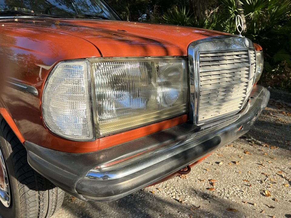 1984 Mercedes-Benz E-Class - Image 10 of 31