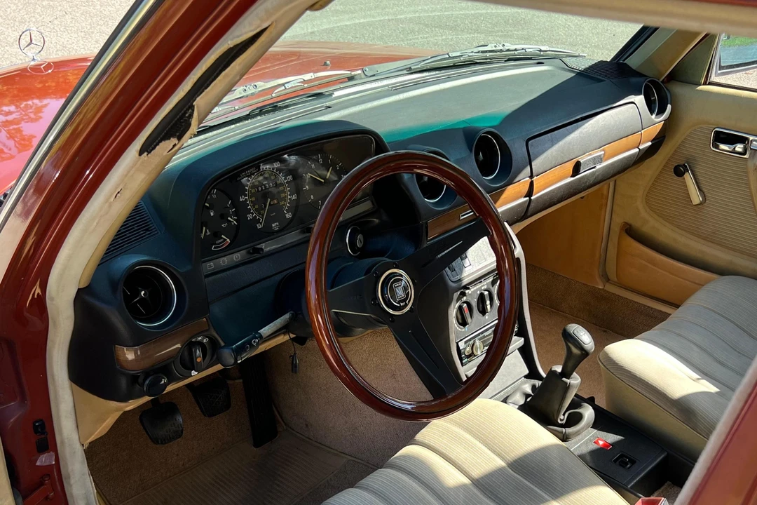 1984 Mercedes-Benz E-Class - Image 25 of 31