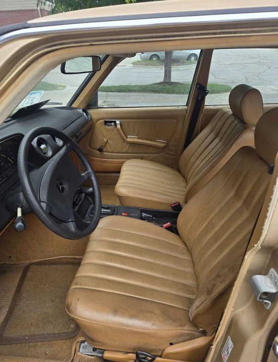 1984 Mercedes-Benz E-Class - Image 5 of 17