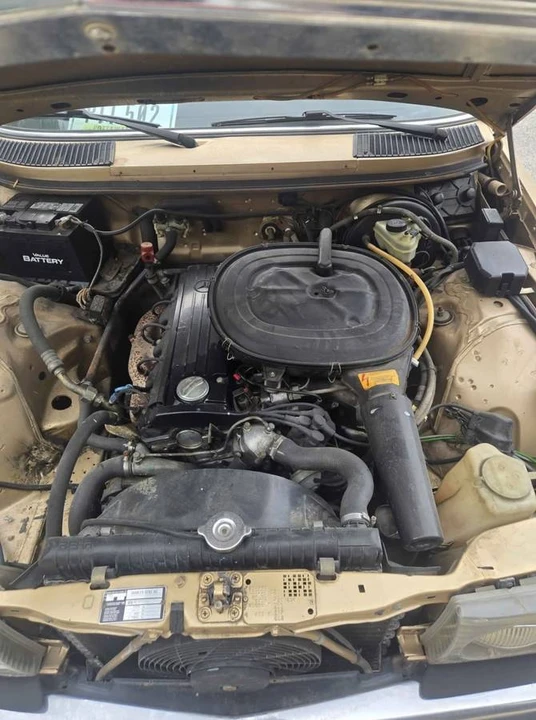 1984 Mercedes-Benz E-Class - Image 12 of 17