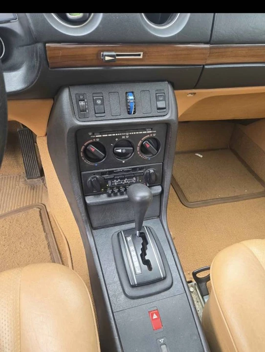 1984 Mercedes-Benz E-Class - Image 7 of 17