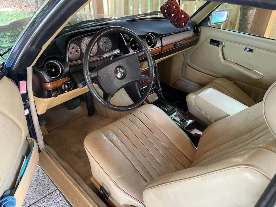 1984 Mercedes-Benz 190E - Image 11 of 15