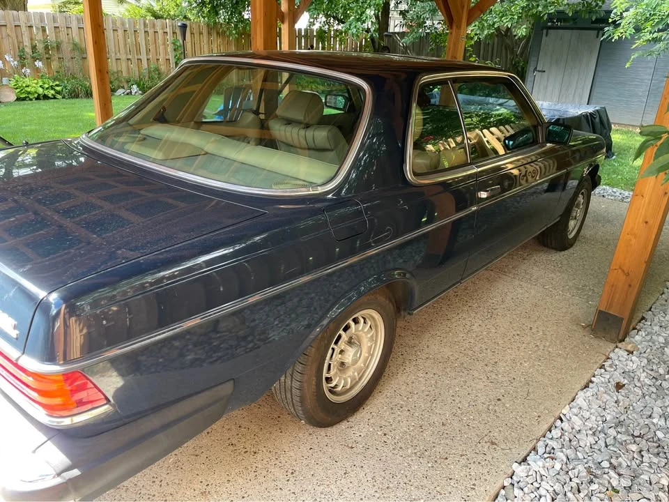 1984 Mercedes-Benz 190E - Image 14 of 15