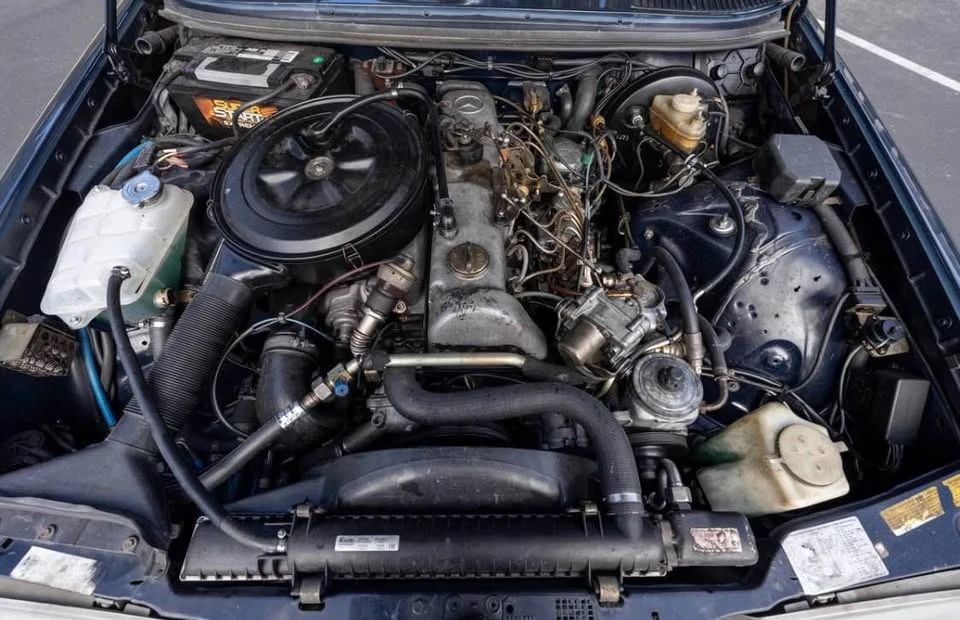 1984 Mercedes-Benz 190E - Image 8 of 15