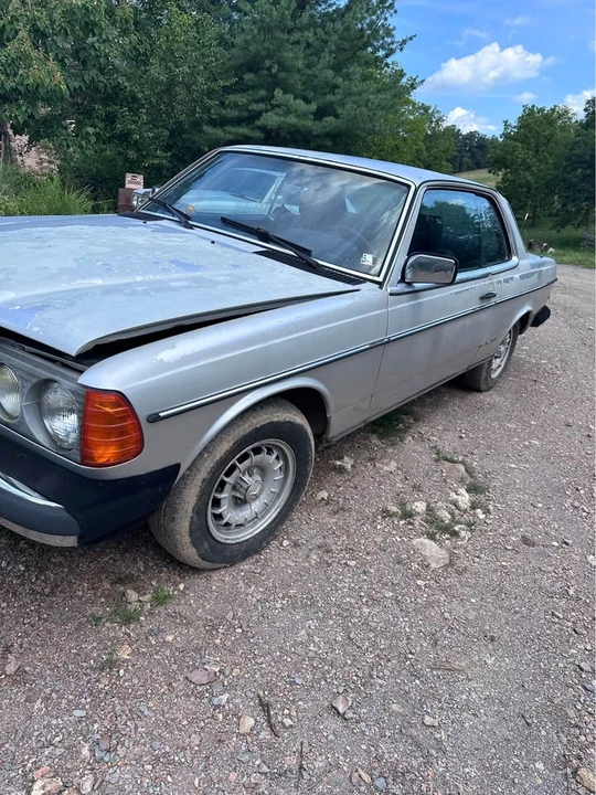 1984 Mercedes-Benz 190E - Image 2 of 18