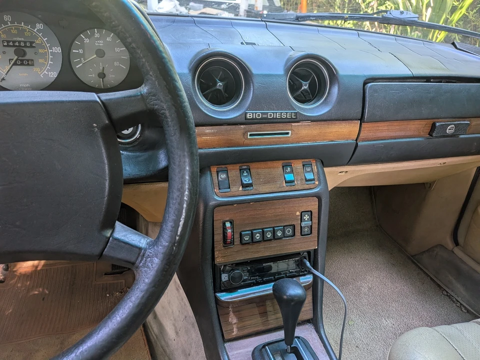 1984 Mercedes-Benz W201 190 - Image 11 of 25