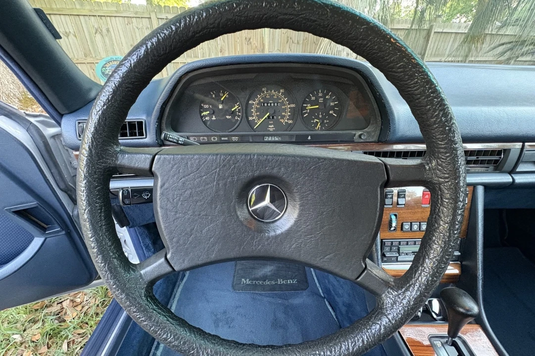 1984 Mercedes-Benz W126 S-Class Sedan - Image 20 of 24