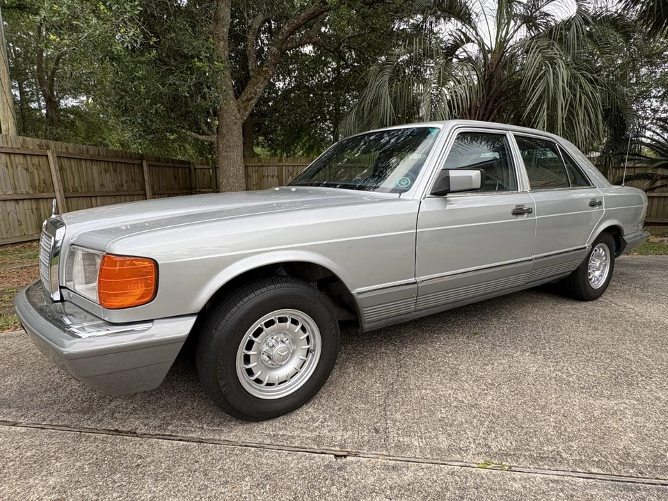 1984 Mercedes-Benz W126 S-Class Sedan - Image 7 of 24