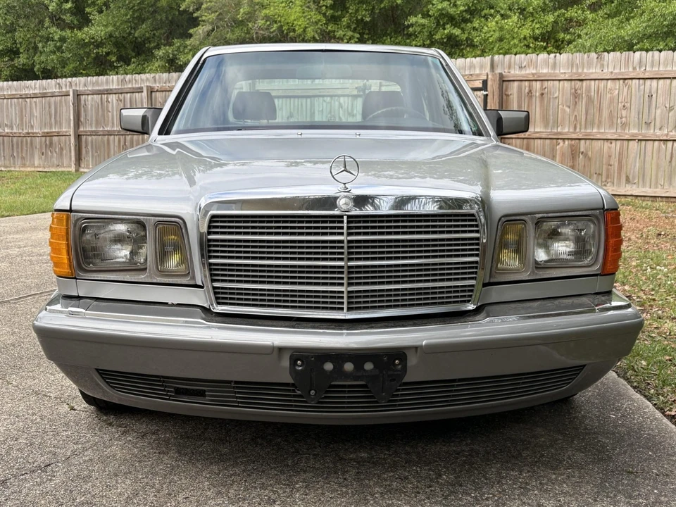 1984 Mercedes-Benz W126 S-Class Sedan - Image 5 of 24