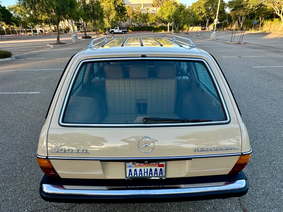 1984 Mercedes-Benz 190E - Image 9 of 31