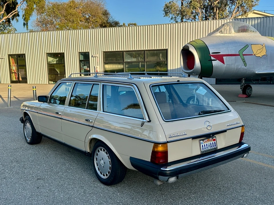 1984 Mercedes-Benz 190E - Image 6 of 31