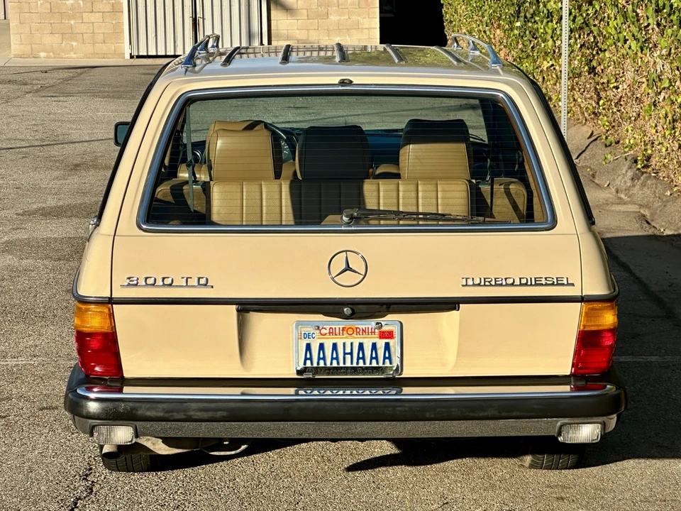 1984 Mercedes-Benz 190E - Image 14 of 31