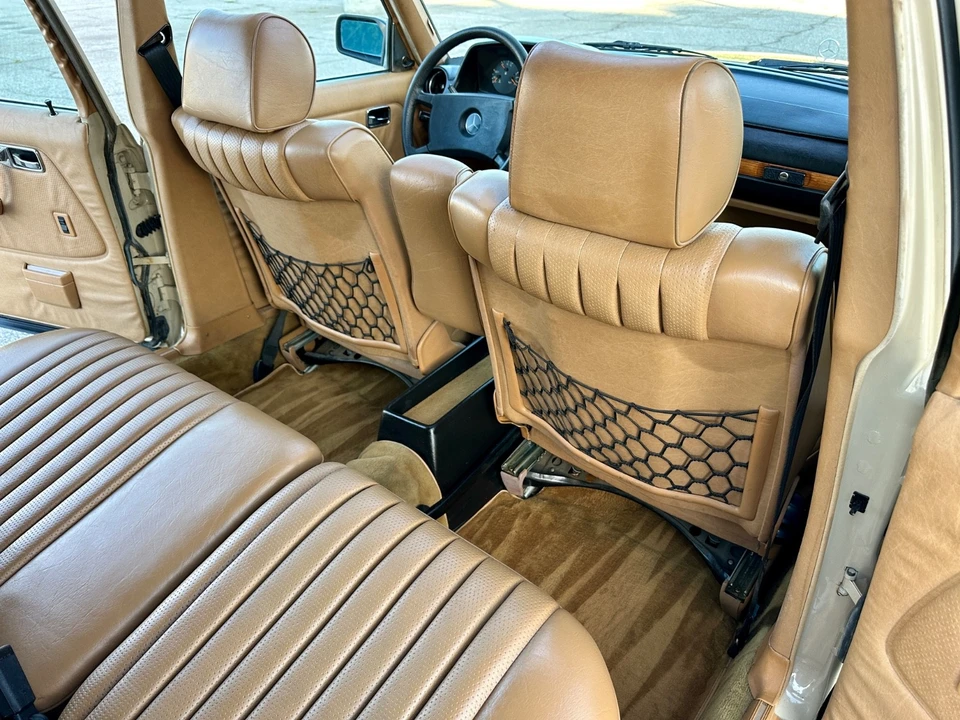 1984 Mercedes-Benz 190E - Image 29 of 31