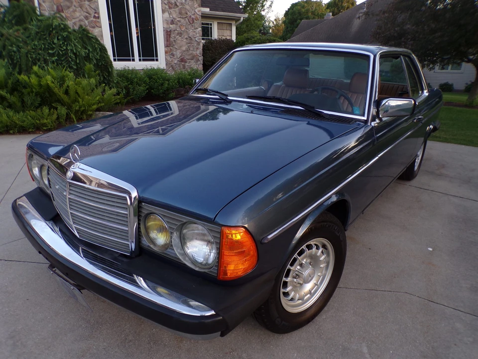 1984 Mercedes-Benz W123 Coupe (C123) - Image 23 of 31