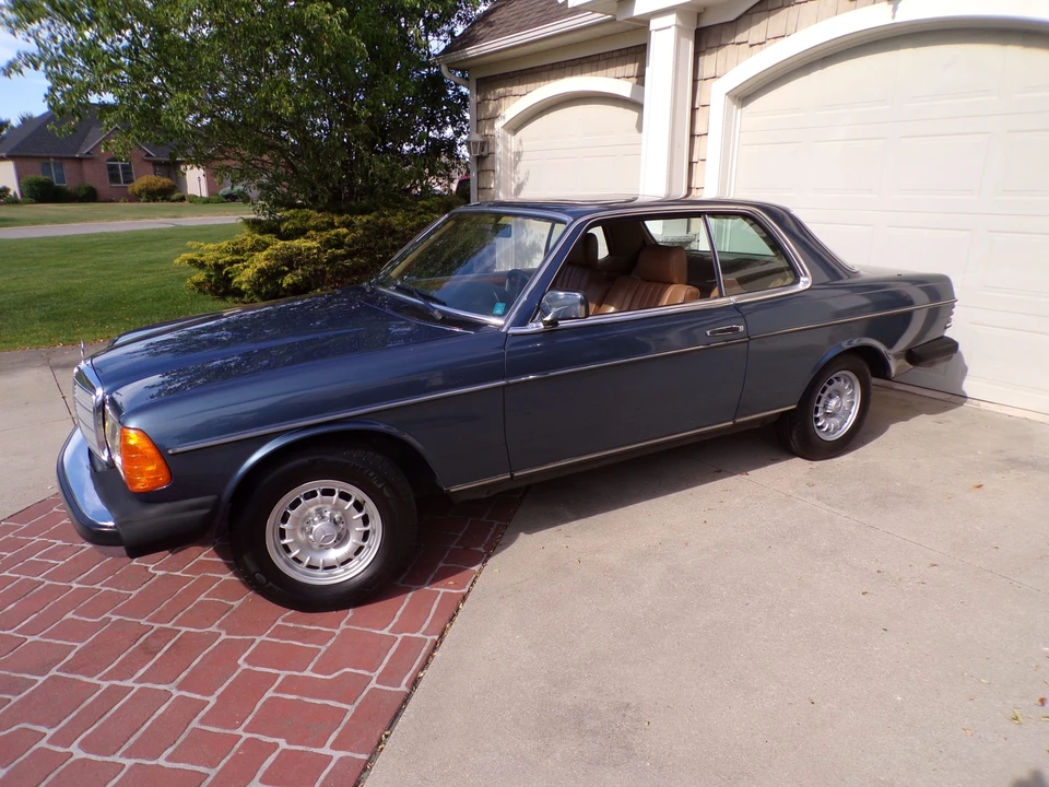 1984 Mercedes-Benz W123 Coupe (C123) - Image 6 of 31