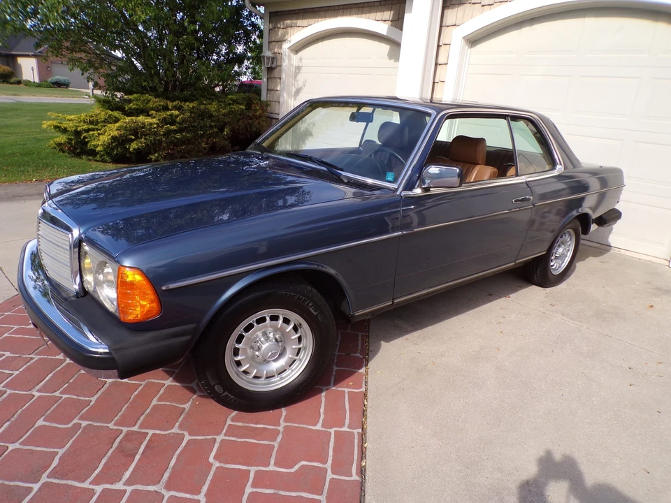 1984 Mercedes-Benz W123 Coupe (C123) - Image 5 of 31