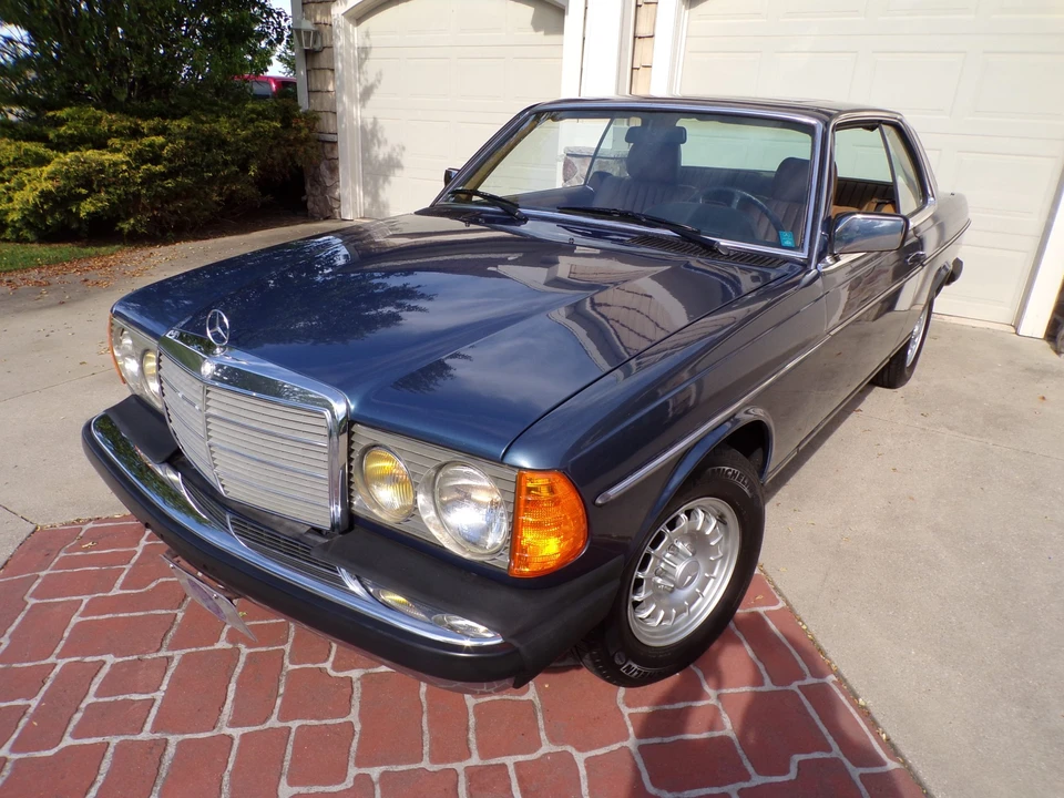 1984 Mercedes-Benz W123 Coupe (C123) - Image 3 of 31