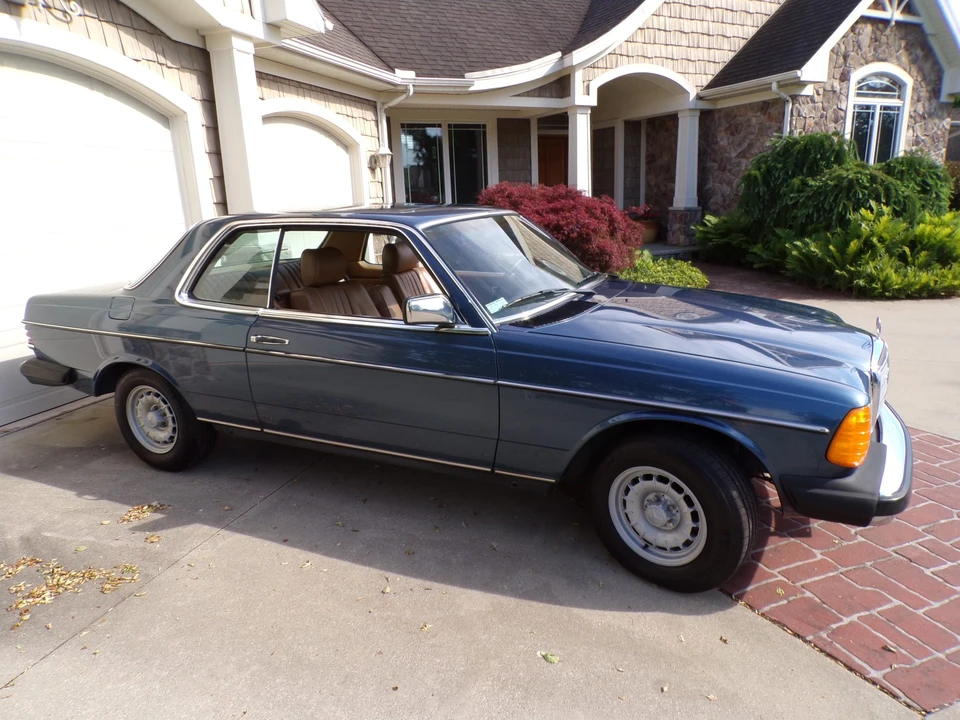 1984 Mercedes-Benz W123 Coupe (C123) - Image 16 of 31