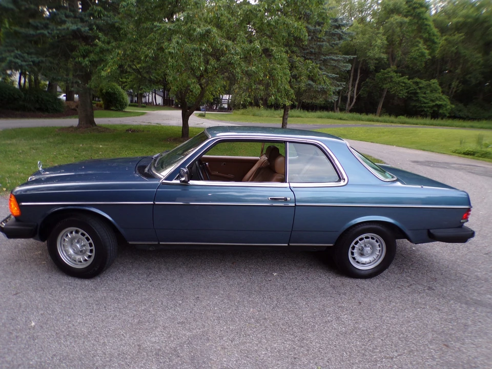 1984 Mercedes-Benz W123 Coupe (C123) - Image 29 of 31