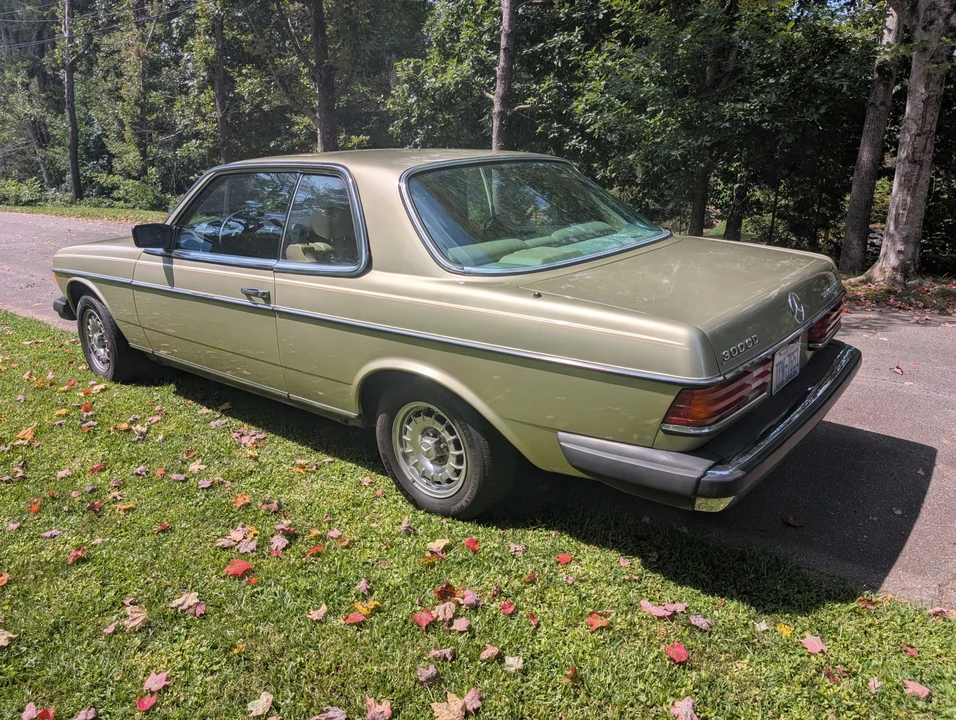 1984 Mercedes-Benz W123 Coupe (C123) - Image 15 of 31