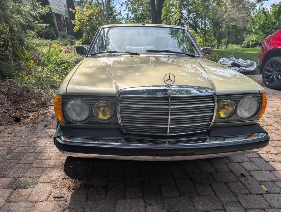 1984 Mercedes-Benz W123 Coupe (C123) - Image 4 of 31