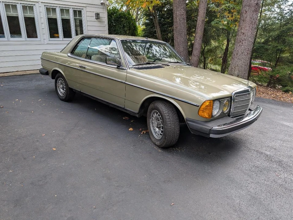 1984 Mercedes-Benz W123 Coupe (C123) - Image 8 of 31