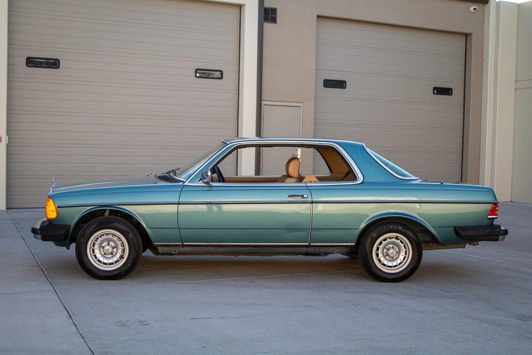 1984 Mercedes-Benz W123 Coupe (C123) - Image 17 of 31