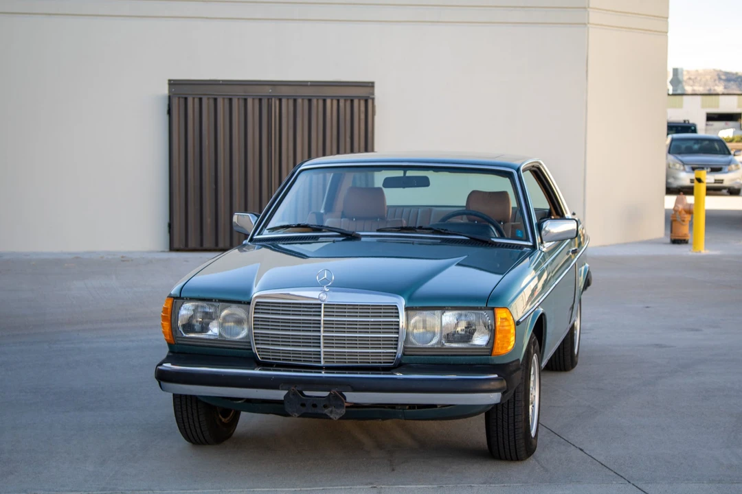 1984 Mercedes-Benz W123 Coupe (C123) - Image 2 of 31