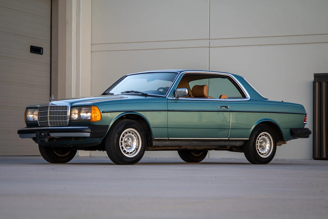1984 Mercedes-Benz W123 Coupe (C123) - Image 8 of 31