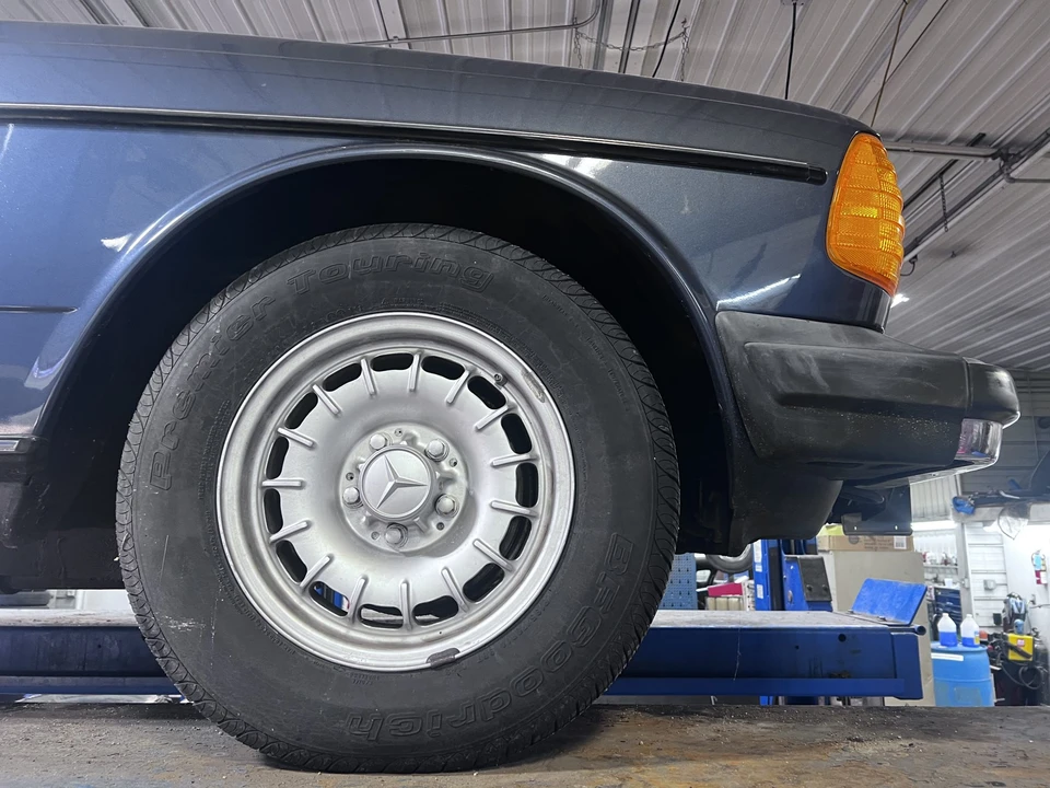 1984 Mercedes-Benz W123 Coupe (C123) - Image 16 of 31