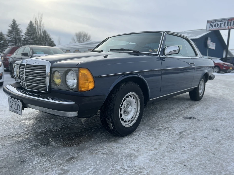 1984 Mercedes-Benz W123 Coupe (C123) - Image 2 of 31