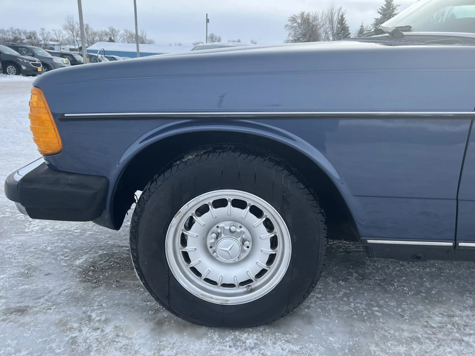 1984 Mercedes-Benz W123 Coupe (C123) - Image 12 of 31