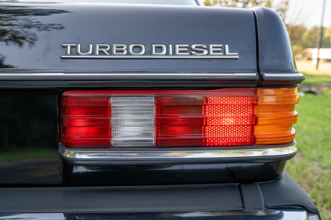 1984 Mercedes-Benz W123 Coupe (C123) - Image 17 of 31