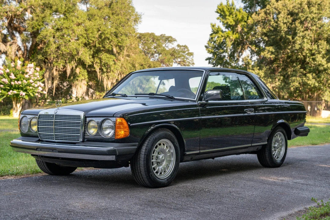 1984 Mercedes-Benz W123 Coupe (C123) - Image 2 of 31