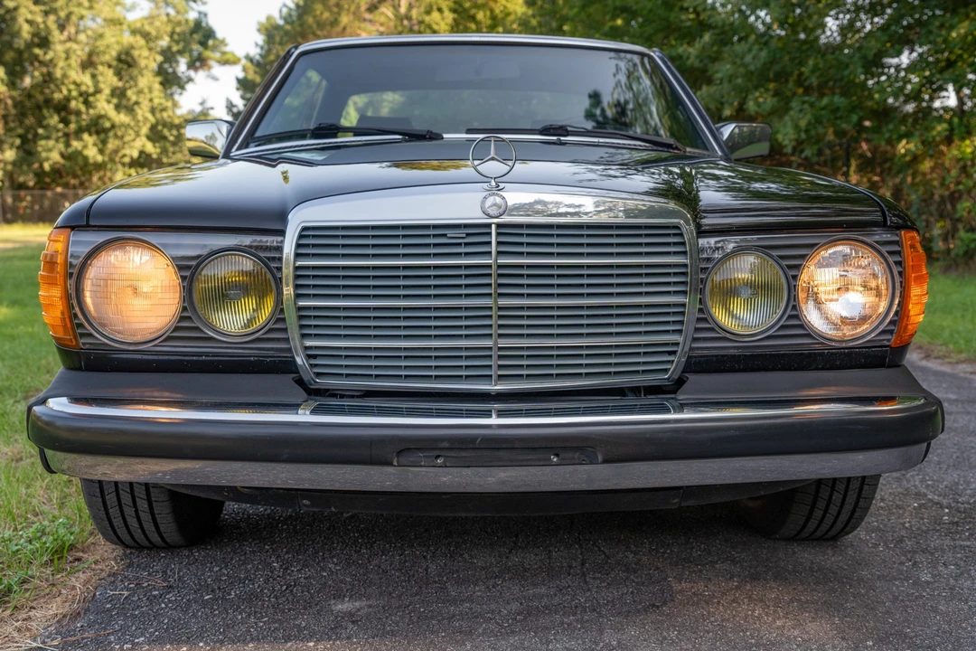 1984 Mercedes-Benz W123 Coupe (C123) - Image 11 of 31