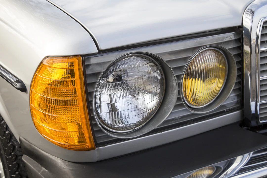 1984 Mercedes-Benz W123 Coupe (C123) - Image 15 of 31