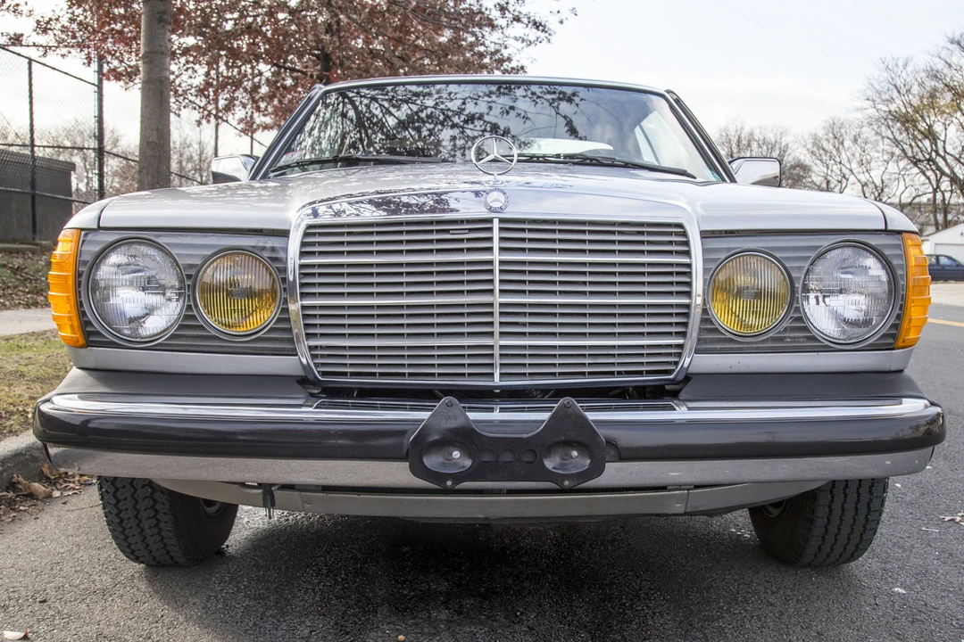 1984 Mercedes-Benz W123 Coupe (C123) - Image 14 of 31