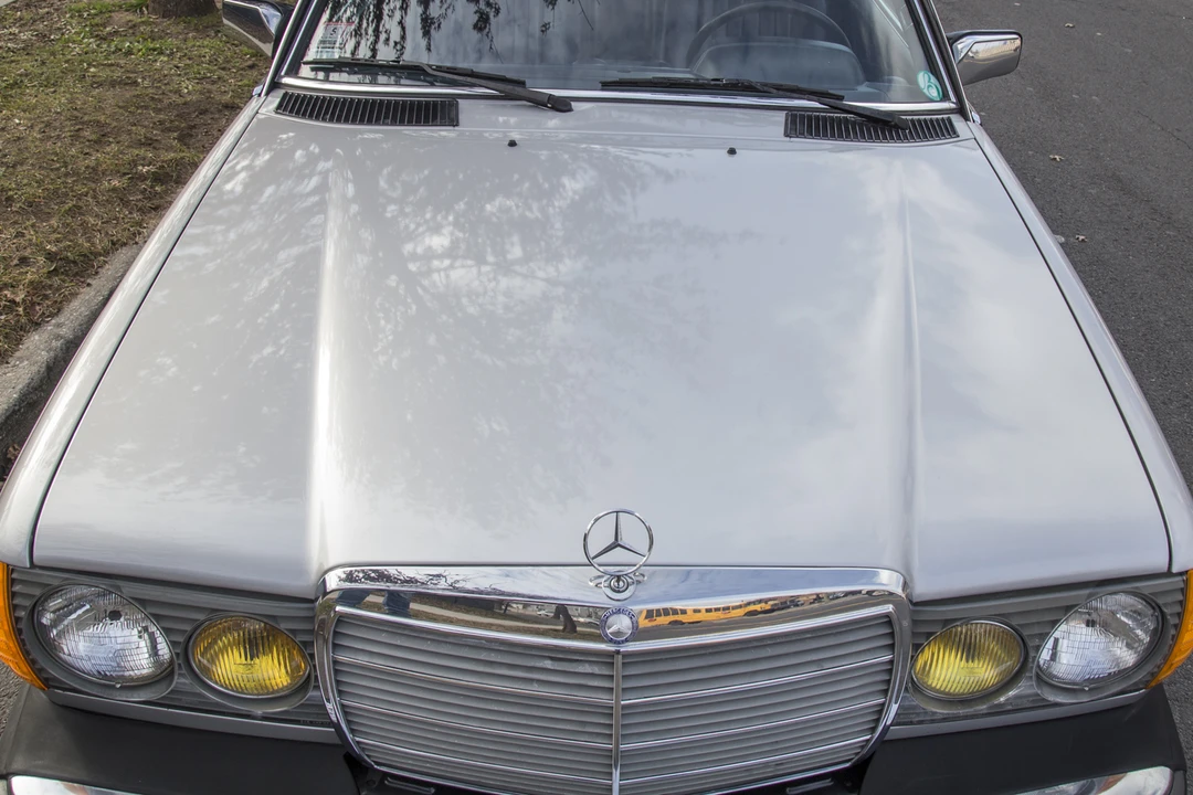1984 Mercedes-Benz W123 Coupe (C123) - Image 12 of 31