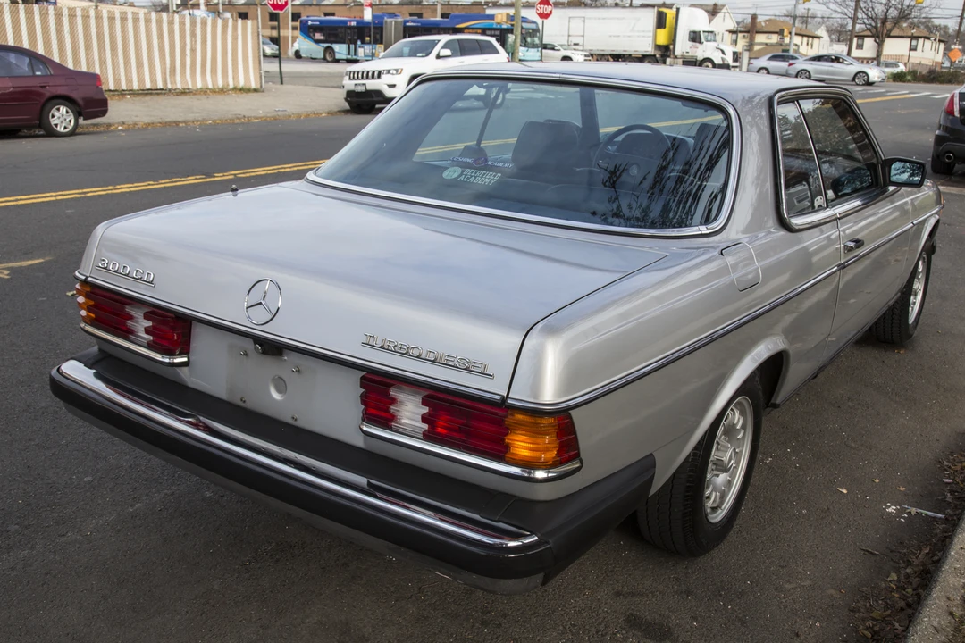 1984 Mercedes-Benz W123 Coupe (C123) - Image 9 of 31