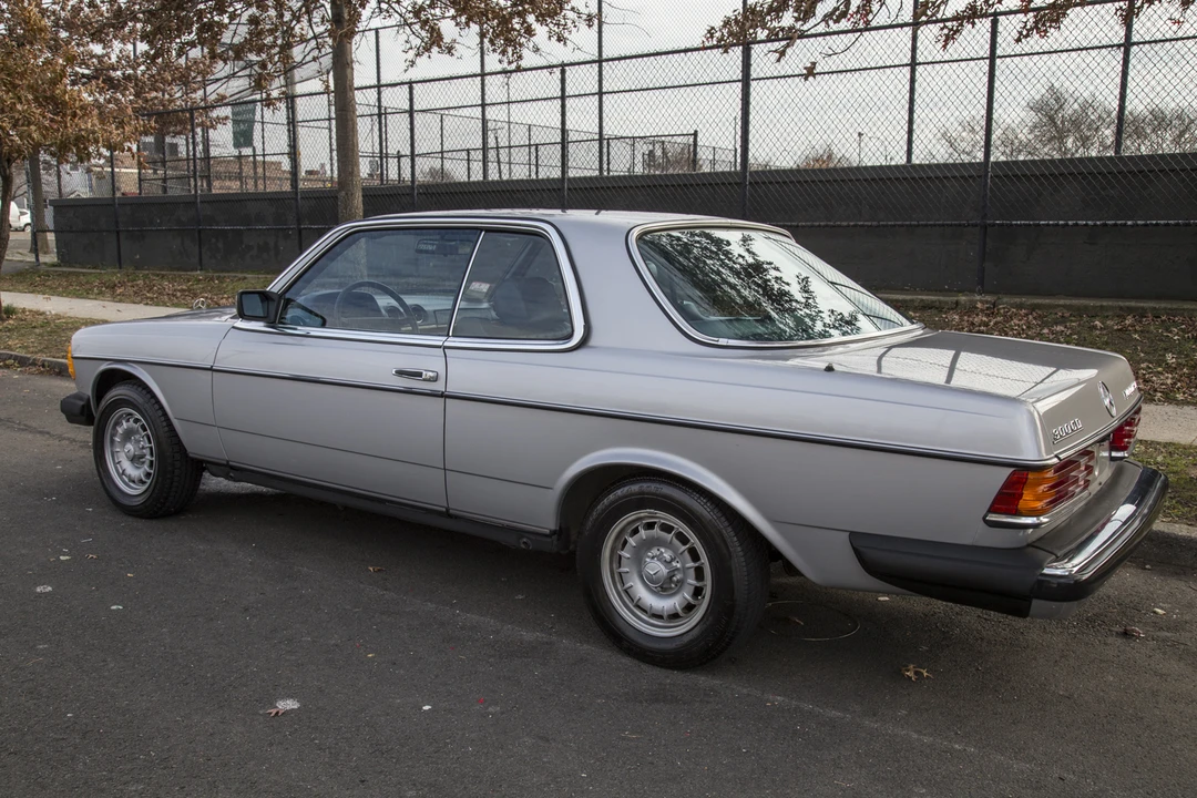1984 Mercedes-Benz W123 Coupe (C123) - Image 7 of 31