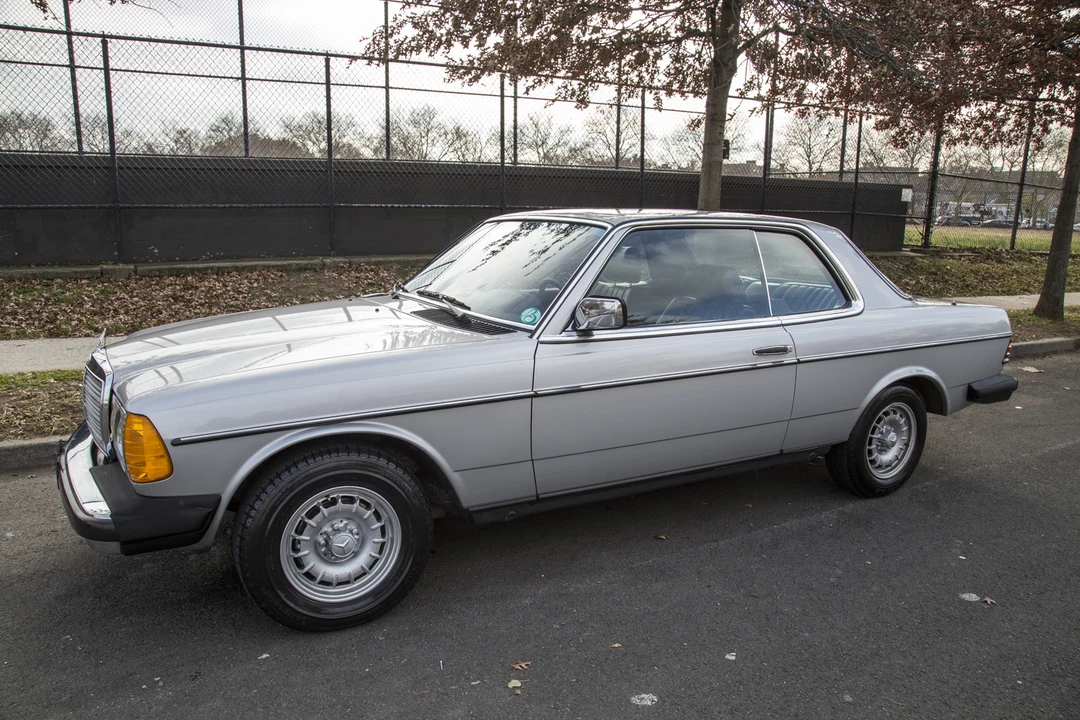 1984 Mercedes-Benz W123 Coupe (C123) - Image 5 of 31