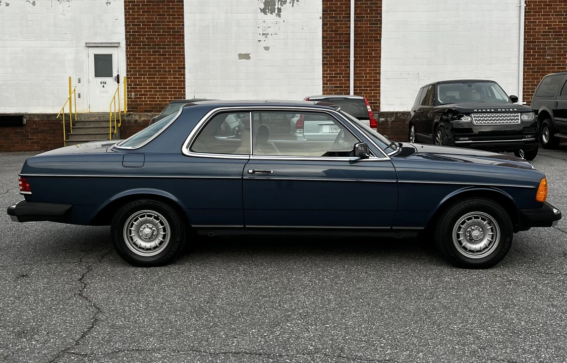 1984 Mercedes-Benz W123 Coupe (C123) - Image 10 of 31