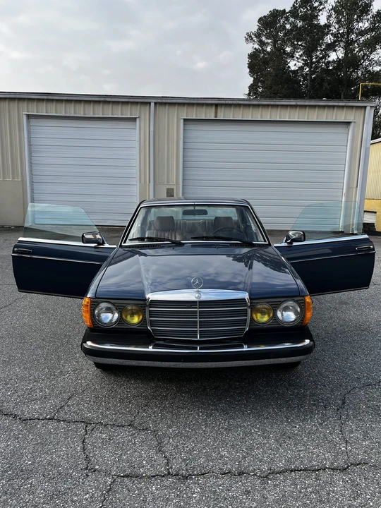 1984 Mercedes-Benz W123 Coupe (C123) - Image 13 of 31