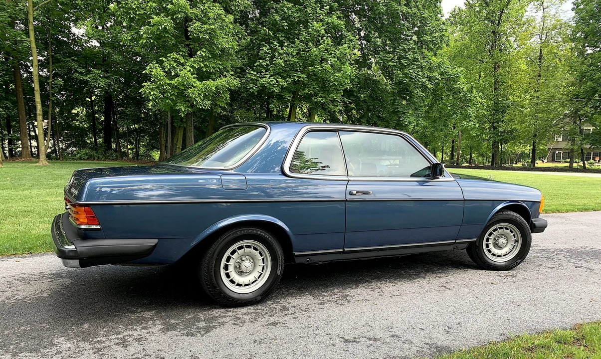 1984 Mercedes-Benz W123 Coupe (C123) - Image 17 of 31
