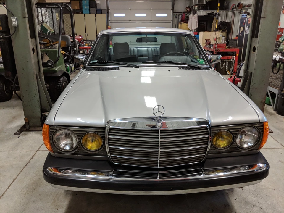 1984 Mercedes-Benz W123 Coupe (C123) - Image 4 of 31