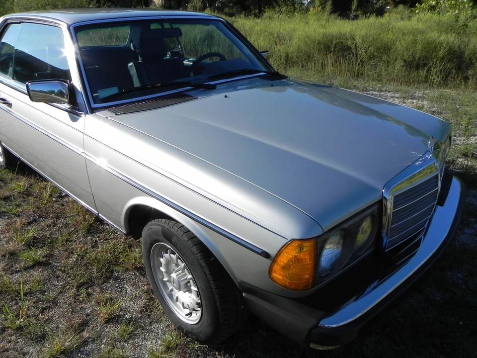 1984 Mercedes-Benz W123 Coupe (C123) - Image 18 of 31