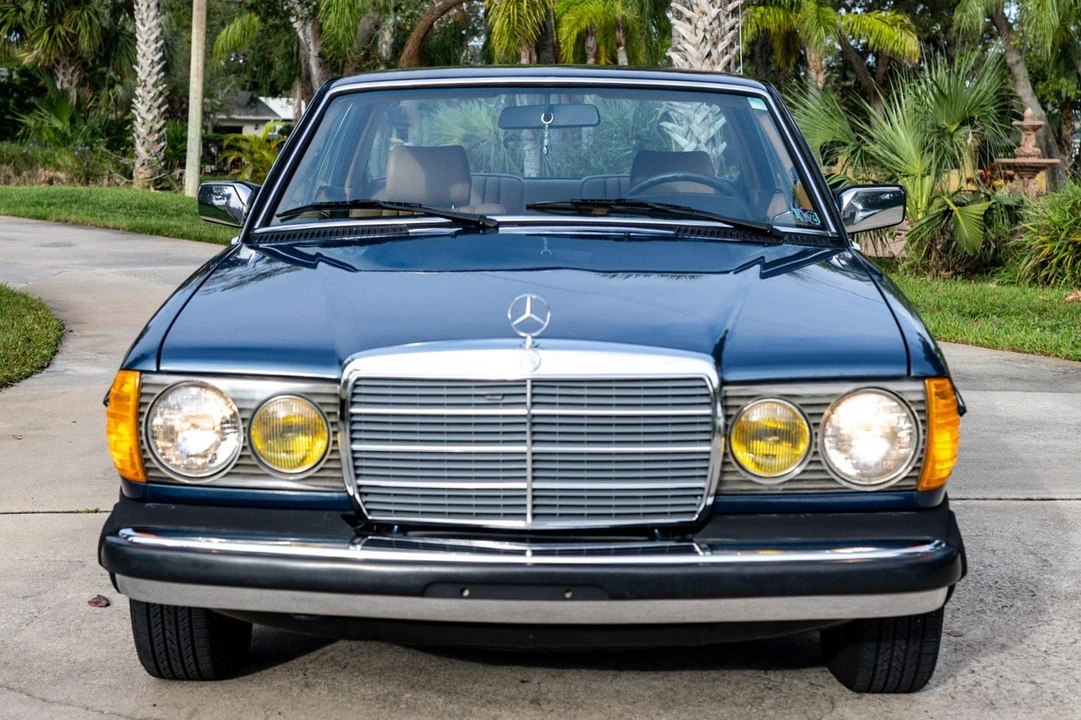 1984 Mercedes-Benz E-Class - Image 6 of 31