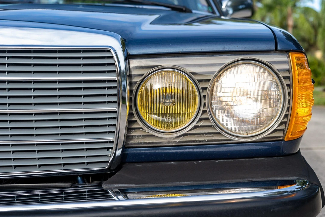 1984 Mercedes-Benz E-Class - Image 22 of 31