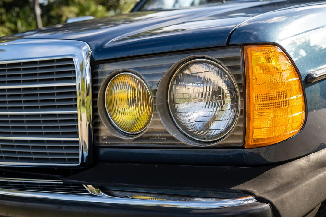 1984 Mercedes-Benz E-Class - Image 25 of 31