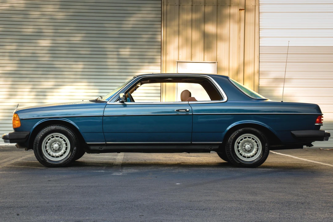 1984 Mercedes-Benz E-Class - Image 4 of 31